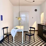Zehuus - Historical Charm 70qm Apartmán *