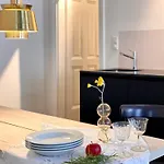 Zehuus - Historical Charm 70qm Apartmán
