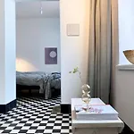 Zehuus - Historical Charm 70qm Apartmán *