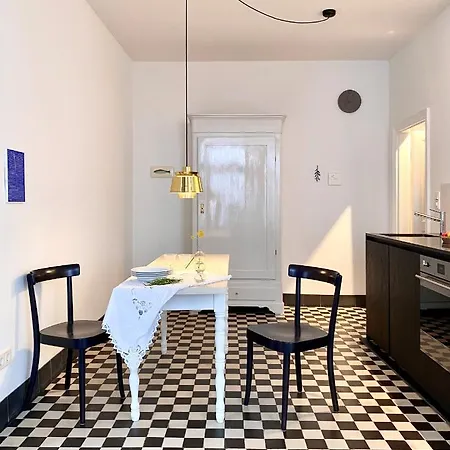 Zehuus - Historical Charm 70qm Appartement *